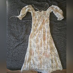 Doen Floral Maxi Dress in Cream and Brown